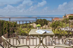 Outdoor dining - Vasilikades - Three Bedroom Villa, Sleeps 6 (Fiskardo)