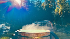 A heated pool - Chalet Les Combes - Two Bedroom Apartment, Sleeps 4 (Ponte di legno)