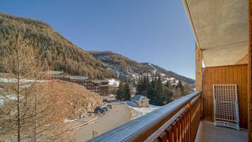 Căn hộ | Ban công