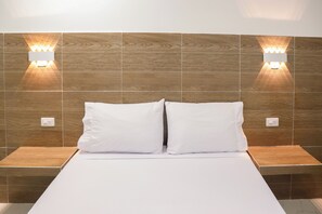 Laptop workspace, free WiFi - Hotel Brisas del Mar Rodadero (Santa Marta)