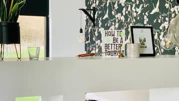 Habitación doble Deluxe, vista al jardín | Interior