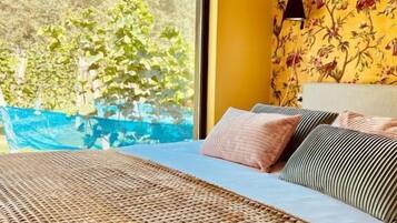 Deluxe-Doppelzimmer, Gartenblick | Bügeleisen/Bügelbrett, kostenloses WLAN