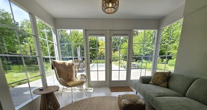 Enjoy a wonderful holiday in this spacious and comfortable villa, ideal for families.