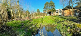 Detached bungalow for 4 people with south-facing garden.