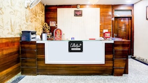 House | Meja sambut tetamu