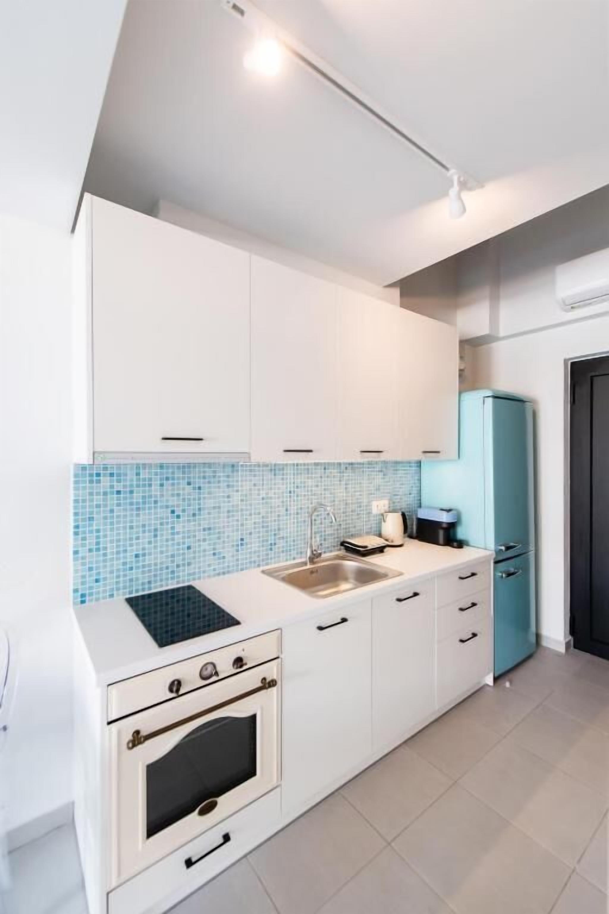 高級公寓, 陽台, 城市景觀 | 私人廚房 | 電冰箱、烤箱、爐台、鍋具/餐盤/廚房用品