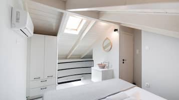 Superior Apartment, Balcony, City View | Blackout drapes, iron/ironing board, free WiFi