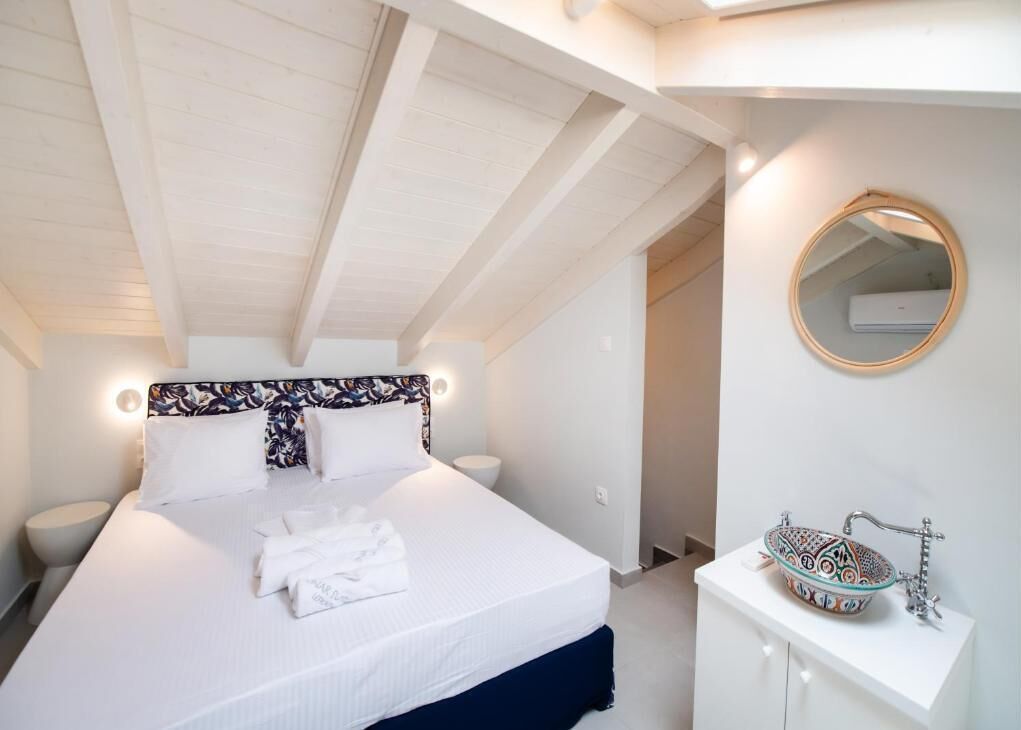 Superior Apartment, Balcony, City View | Blackout drapes, iron/ironing board, free WiFi