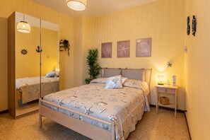 Iron/ironing board, free WiFi, bed sheets - Casa le Radici by Wonderful Italy (Siracusa)