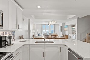 Fridge, microwave, oven, stovetop - Extraordinary Coastal Escape, 6 Bedroom Condo on Beach (Destin)