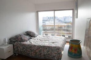 1 bedroom, WiFi, bed sheets - Quiet apartment near the Marais, balcony (Paris)