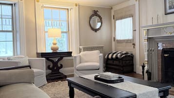 Télévision à écran plat, Netflix, jouets, services de streaming