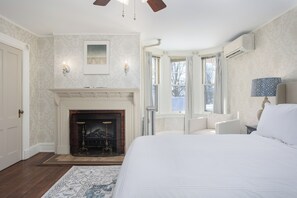 Double Room | Individually decorated, iron/ironing board, free WiFi - The Berkshire Mountain Inn (Great Barrington)