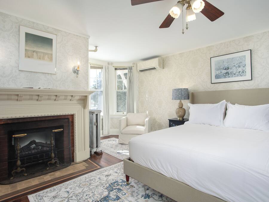 Habitación doble | Decoración individual, tabla de planchar con plancha, wifi gratis