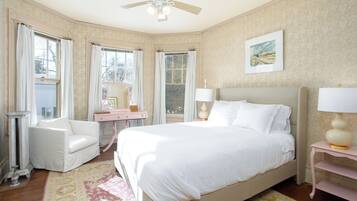 Habitación doble, vista al jardín | Decoración personalizada, tabla de planchar con plancha y wifi gratis