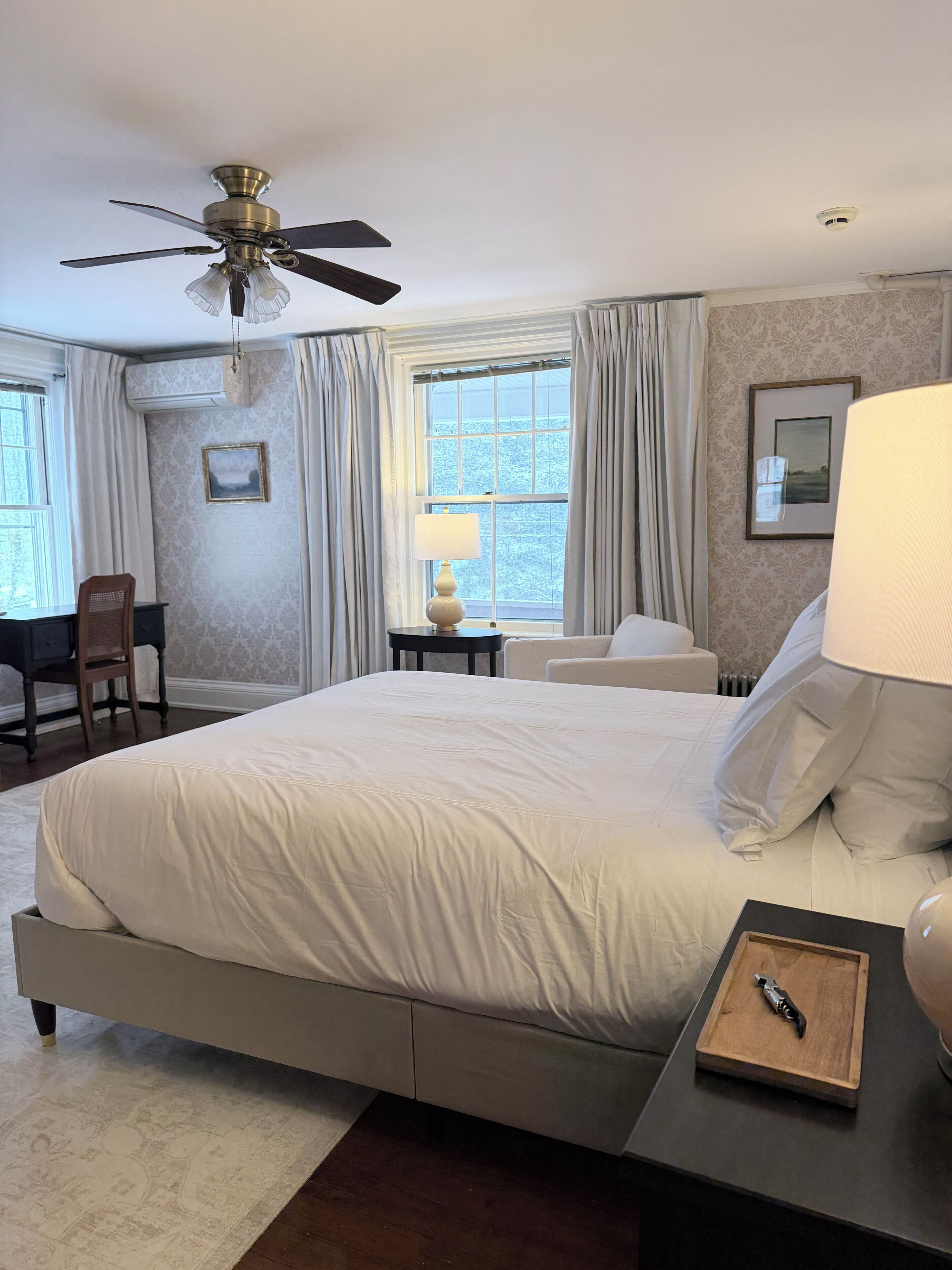 Double Room | Individually decorated, iron/ironing board, free WiFi