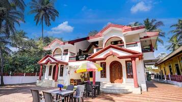 House | Exterior