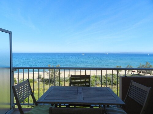 Appartement 2P en bord de mer avec parking, 4 couchages - Le Lavandou