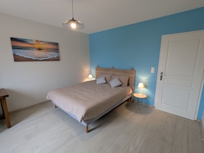 Free WiFi, bed sheets - Quiet cottage near Orleans, family-friendly (Santeau)