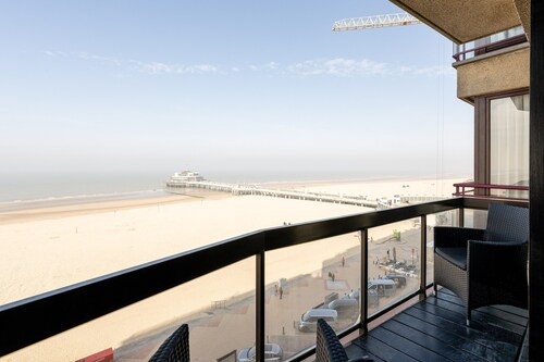 Apartment in Blankenberge With Sea View