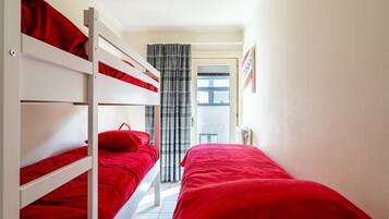 Apartment | 2 bedrooms, iron/ironing board