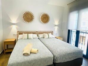 2 bedrooms, free WiFi, bed sheets, wheelchair access - Modern Central Apartment in Jaca (Jaca)