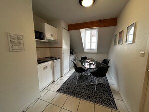Dining - Studio in La Roche-Posay with Pool and WIFI (La Roche-Posay)