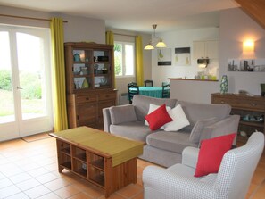TV - House 4 people, St Gildas de Rhuys, 400m Govelins beach (Saint-Gildas-de-Rhuys)