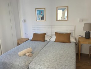 2 bedrooms, free WiFi, bed sheets, wheelchair access