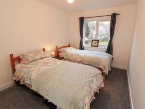 3 habitaciones, decoración personalizada y muebles diferentes 