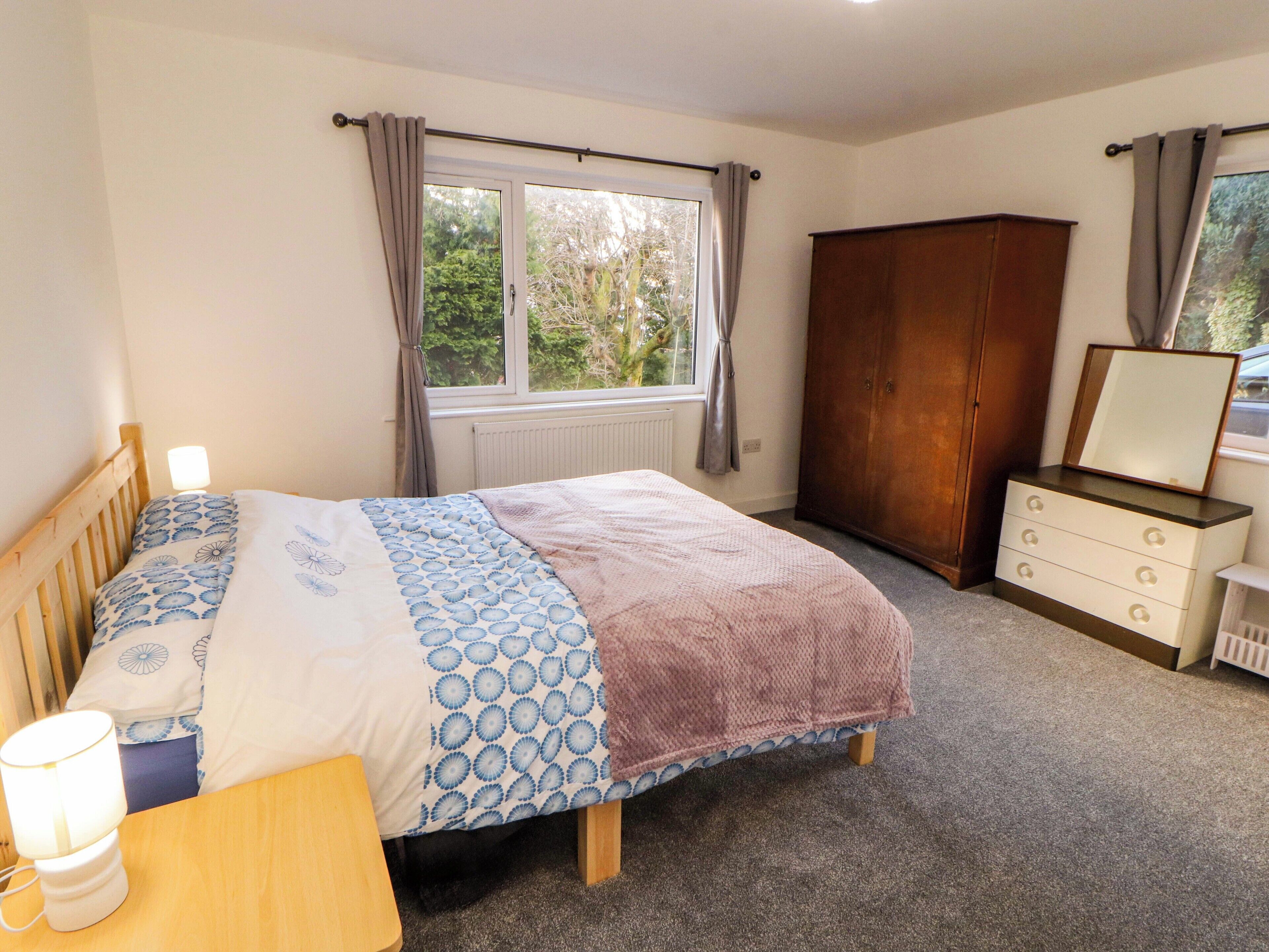 3 bedrooms, WiFi (free), individually decorated, individually furnished