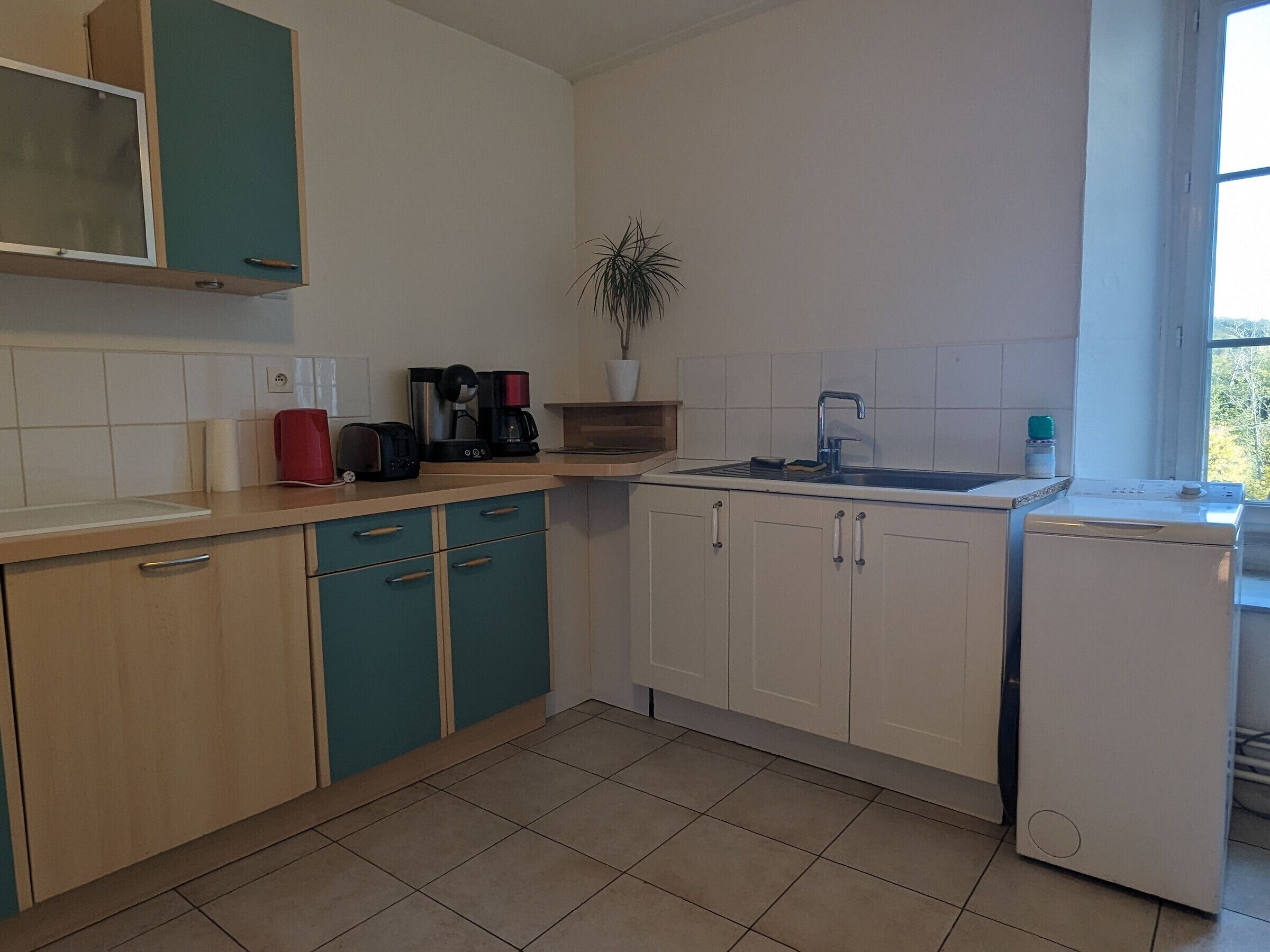 Réfrigérateur, micro-ondes, four, lave-vaisselle