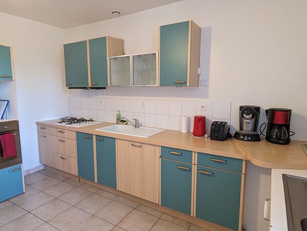 Fridge, microwave, dishwasher - Spacious accommodation in the heart of Saudrupt's nature (Saudrupt)