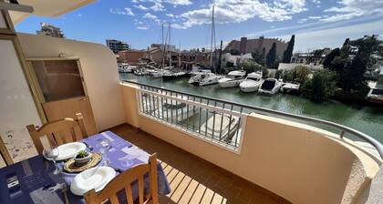 Comfortable studio with AC and Wi-Fi, 800m from Santa Margarita beach
