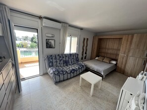 Free WiFi - Comfortable studio with AC and Wi-Fi, 800m from Santa Margarita beach (Roses)