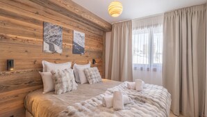 Room - High-end apartment in central location, up to 8 people (Huez)