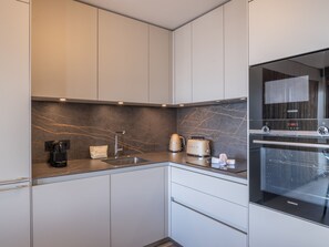 Fridge, dishwasher - High-end apartment in central location, up to 8 people (Huez)