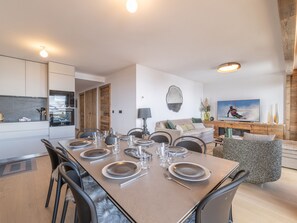 Interior - High-end apartment in central location, up to 8 people (Huez)