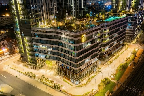 Lumiere Parkview Apartment