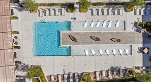 Außenpool (je nach Saison geöffnet)