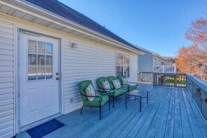 Terrace/patio - Where Tranquility Flows (PIGEON FORGE)
