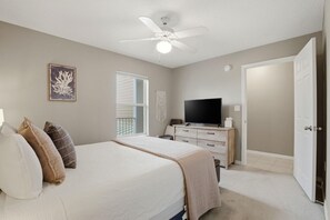 Condo, 1 Katil Ratu (Queen) dengan Katil Sofa (Grand Caribbean West 310) | 1 bilik tidur 