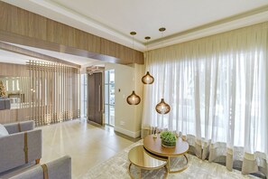 3 bedrooms - Apartamento no Centro com 3 su tes a 400m da Praia (Balneário Camboriú)