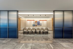 Breakfast meal - Holiday Inn Express Beijing Lize Business District By Ihg (Beijing)