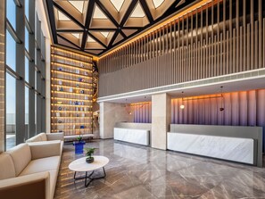 Reception - Holiday Inn Express Beijing Lize Business District By Ihg (Beijing)