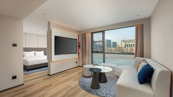 1 Bedroom Suite | Premium bedding, down comforters, desk, laptop workspace