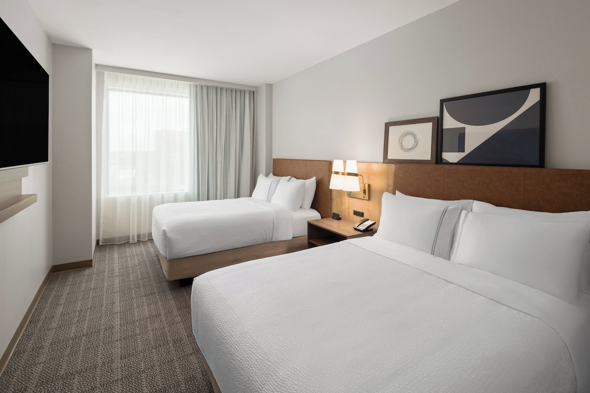 In-room safe, desk, laptop workspace, blackout curtains