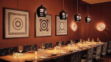 4 restaurantes: opção de café da manhã, almoço e jantar