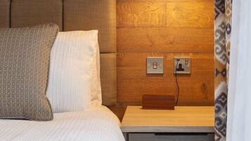 2 bedrooms, individually decorated, individually furnished