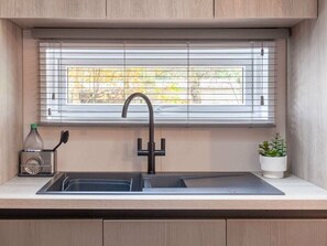 Kookgerei, borden en bestek